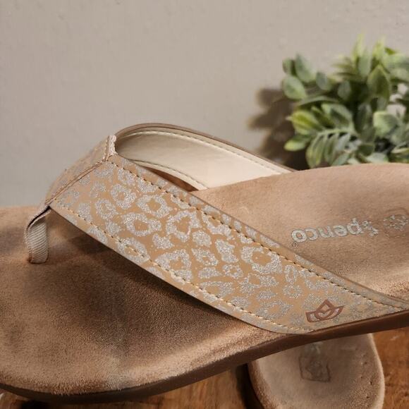 Spenco Size 9D Women's Hampton Suede Flip-Flop‎ Sandals - Picture 6 of 11